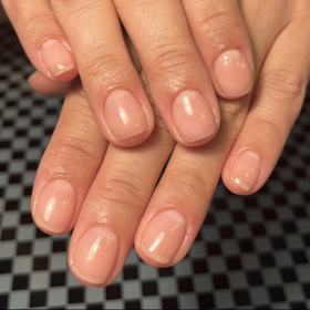 Tenhle trend je totiž něco jako make-up pro vaše nehty.