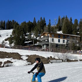 Jízda na snowbiku se zdá být složitá, ale jakmile pochopíte tu jemnou techniku, už se ho nebudete chtít vzdát.
