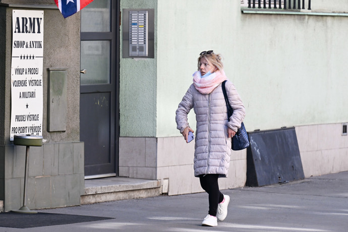 FOTO: Adéla Pulcová alias Shopaholicadel vyrazila na schůzku s insolovenčním správcem. – stránka 61