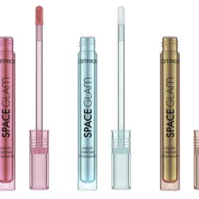 Krásné tekuté třpytivé stíny, které si podle Kristiny zamilujete. Space Glam od Catrice najdete v drogeriích v ceně za 129 Kč.