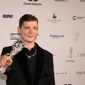 Petr Uhlík získal Českého lva za roli kanibala a vraha Hojera.