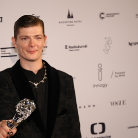 Petr Uhlík získal Českého lva za roli kanibala a vraha Hojera.