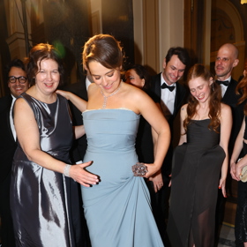 Slavné osobnosti na Českých lvech. Pavla Beretová se radovala ze sošky