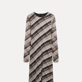 Kostkované tylové šaty, Zara, 699 Kč