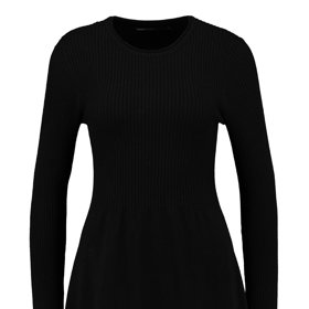 Model Kateřiny Průšové může být skvělou inspirací. Padnoucí malé černé šaty běžně seženete v obchodech po celou sezonu. Šaty, ONLY, 960 Kč