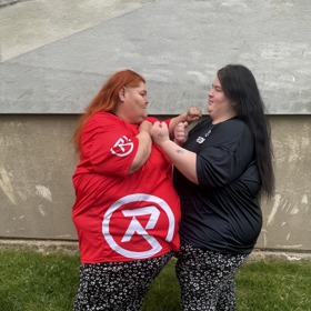 Droběna vs. Zuzana Kotlárová, 266 kg vs. 270 kg.