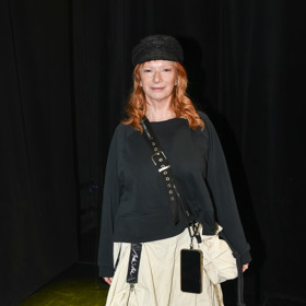 Herečka Bára Štěpánová na tiskové konferenci k novému muzikálu Edudant a Francimor. 