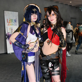 Představte si - potkat tak tyhle slečny v metru cestou na Comic-Con. 