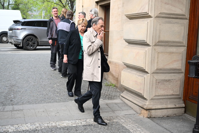 FOTO: Poslední rozloučení s Aloisem Švehlíkem. – stránka 265