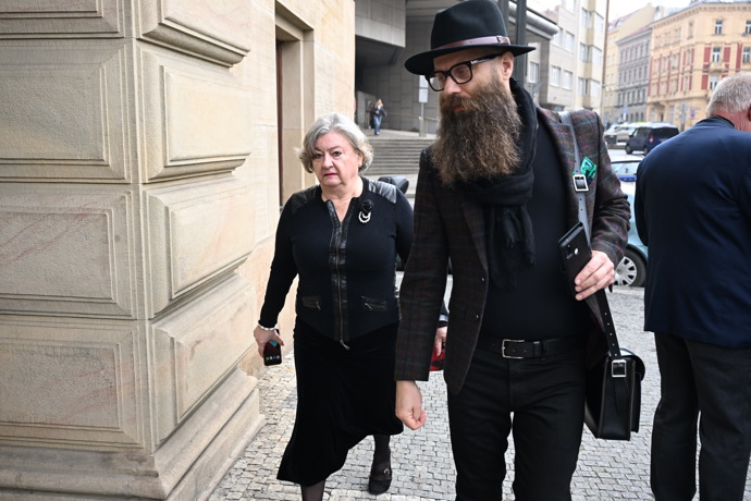 FOTO: Poslední rozloučení s hercem Aloisem Švehlíkem v Národním divadle. – stránka 256