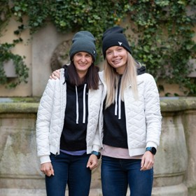 Rychlobruslařka Martina Sáblíková odtajnila po 12 letech vztah se svou kolegyní Nikolou Zdráhalovou.