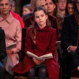 Za tu dobu se vypracovala v dětskou módní ikonu a také velmi platnou členku britské královské rodiny.