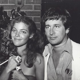 Amy Irving a Steven Spielberg spolu chodili hned dvakrát. Nejprve mezi lety 1976 a 1979, následně se dali dohromady roku 1984.