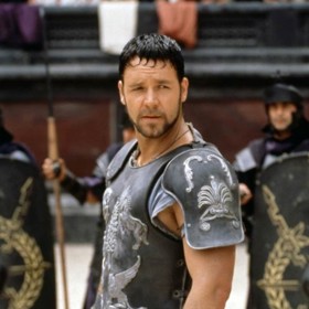 Pro Russella Crowea byla role generála Maxima naprosto ikonická. I když předtím i potom natočil řadu úspěšných snímků, žádným z nich už tuto úlohu nepřekonal.