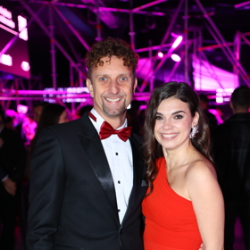 Denisa Pfauserová s partnerem.