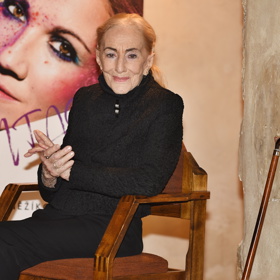 Soňa Červená v roce 2021 na křtu nového CD své kolegyně, operní pěvkyně Kateřiny Kněžíkové.