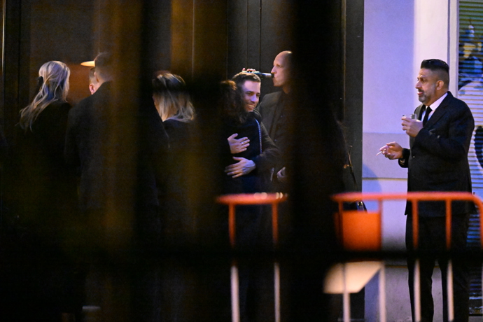 FOTO: Janek zažil večer v dobré společnosti. – stránka 200