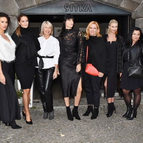 Helena Harabinová založila značku My.pled, která vyrábí plédy a jiné módní doplňky. 