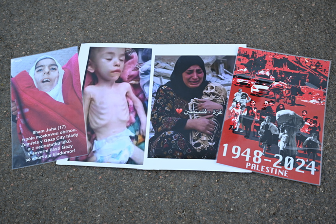 FOTO: Transparenty protestujících na Vítkově. – stránka 23