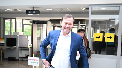 FOTO: Jaromír Soukup a Agáta Hanychová se znovu střetli u soudu.