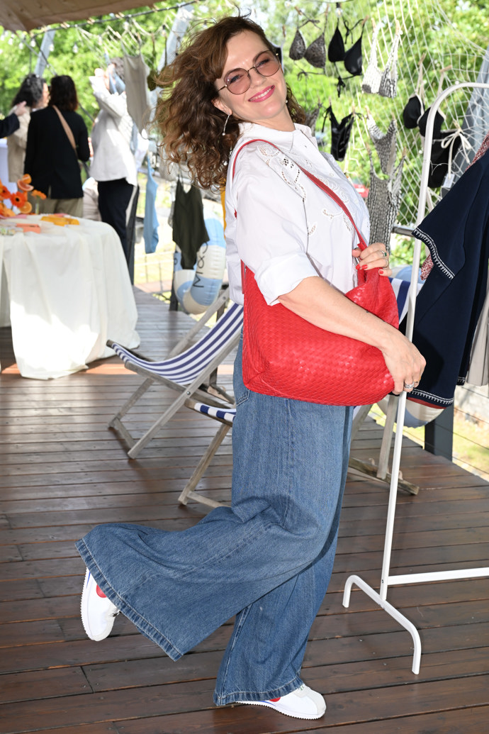 FOTO: Marta Jandová vypadá fantasticky. – stránka 32