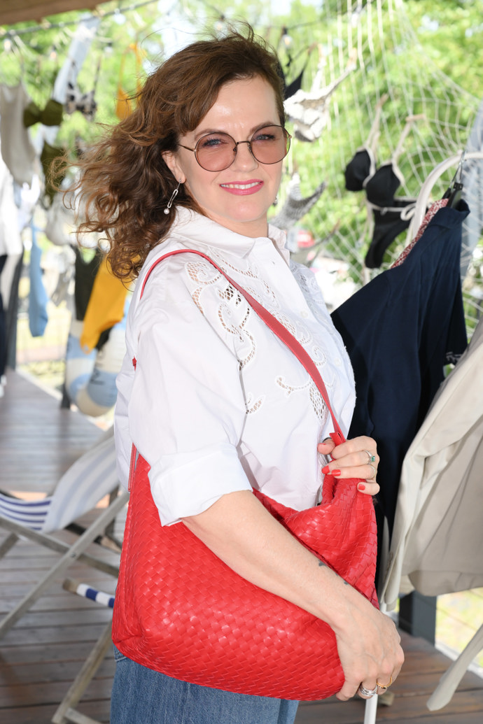 FOTO: Marta Jandová rozdávala úsměvy. – stránka 30