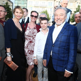 Karel Šíp a jeho syn na archivní fotografii z roku 2017.