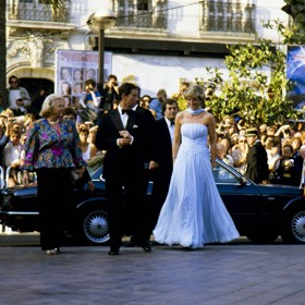 Princezna Diana a princ Charles byli roku 1987 ozdobou 40. filmového festivalu v Cannes, byť se zde stavili na pouhých 10 hodin.