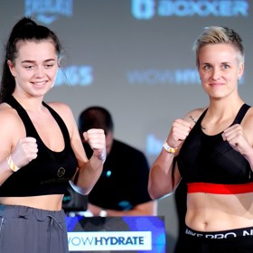 Georgia  O´Conor (vlevo)