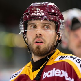 Útočník Michael Špaček je milovníkem gothaje se špagetami a kečupem.