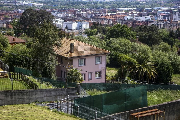 FOTO: Dům hrůzy byl vězením pro tři děti. – stránka 1