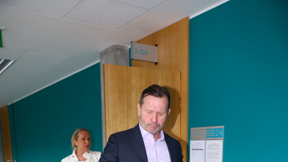 FOTO: Jaromír Soukup vychází ze soudní místnosti.