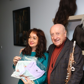 Felix Slováček ve společnosti.