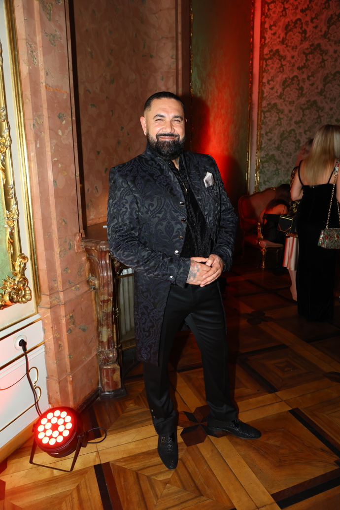 FOTO: Pozvané osobnosti si nenechali ujít Playboy party. – stránka 73