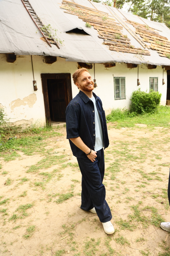 FOTO: Vilém Šír bude moderovat reality show Farma. – stránka 22