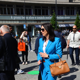 Markéta Pekarová Adamová byla nepřehlédnutelná.