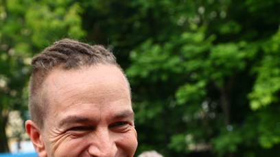FOTO: Ivan Bartoš byl na pirátském večírku středem pozornosti.
