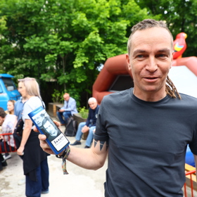 Ivan Bartoš už není šéf Pirátů ani ministr.