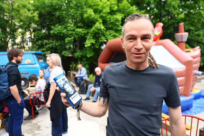 FOTO: Ivan Bartoš se dobře bavil. – stránka 28