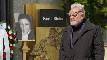 FOTO: Pohřeb Karla Bláhy.