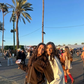 Athena a Alexandra Conleyovy.