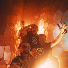 MC Kary s Cocomanem a Messenjahem