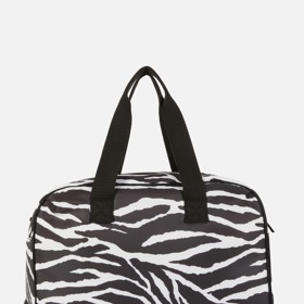 Palubní taška na kolečkách, Primark, 730 Kč