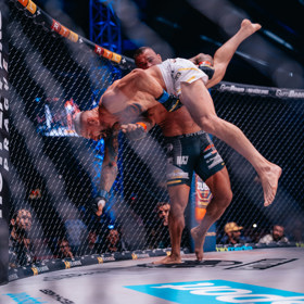 Attila Végh chvílemi létal vzduchem.