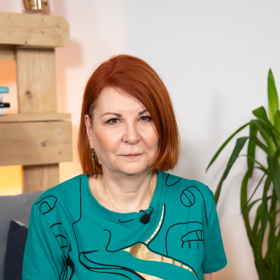 Uljana Donátová je už 25 let tiskovou mluvčí a "píáristkou" Mezinárodního filmového festivalu v Karlových Varech, jehož 59. ročník startuje v pátek 4. července.