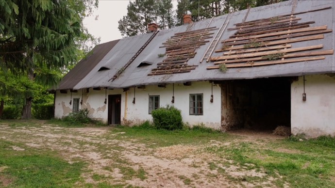 FOTO: Budova, kde se odehrává Farma Česko. – stránka 631