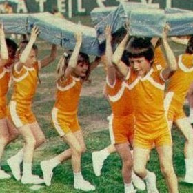 Spartakiády navazovaly na Všesokolské slety. Samozřejmě měly být ve všech ohledech lepší.