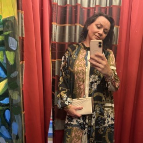 Šéfredaktorka Lifee.cz si pro nákup outfitu vybrala originální second hand Blondies.