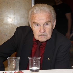 Herce Luďka Munzara můžete vidět v seriálu Synové a dcery Jakuba Skláře.