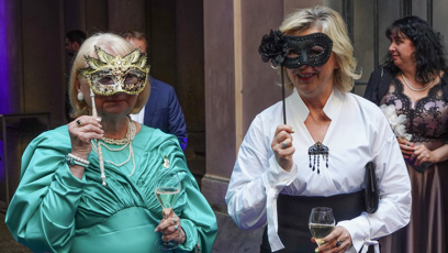FOTO: Eva Pavlová a hraběnka Karla Lažanská.